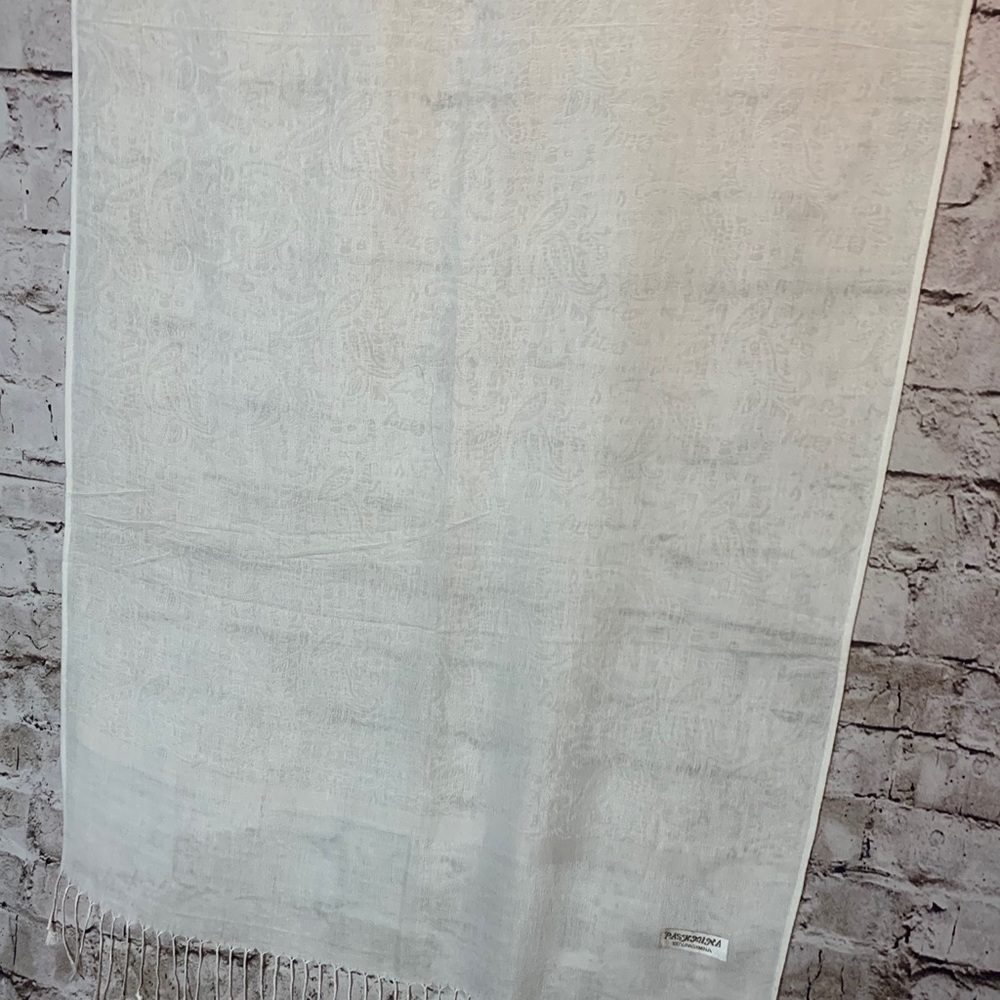 Pashmina - Picture 5 of 6